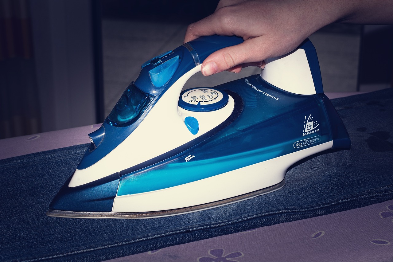 Moc ráda uklízím. 